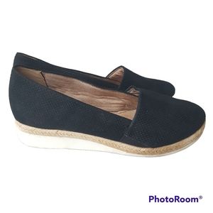 Life Stride Black and Tan Wedges